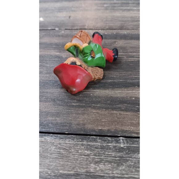 Vintage Hallmark Cards Brooch Pin Plastic Drummer Boy - Picture 4 of 8